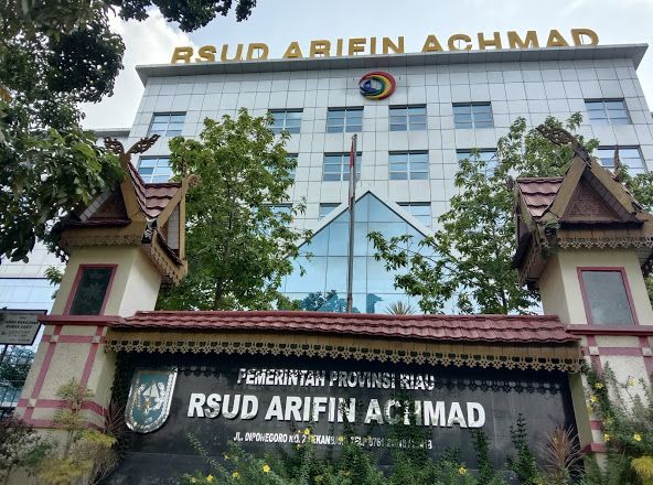 Langka! RSUD Arifin Achmad Riau Berhasil Operasi Pasien Remaja dengan Dua Rahim dan Satu Ginjal