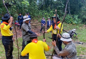 Tempa Mental Ekstrem, Belasan Siswa SMAN 1 Padang Ikuti Pendidikan Dasar Sispala Galapagos di Hutan Unand