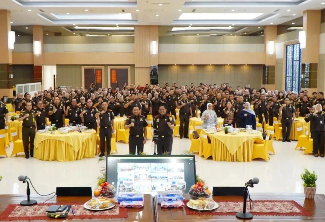 Hari Pertama Bertugas, Kajati Riau I Dewa Gede Wirajana Tekankan Integritas dan Penguatan Pengawasan