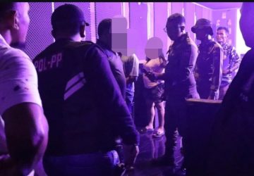 Gelar Razia Dini Hari, Satpol PP Padang Amankan 14 Wanita Pemandu lagu