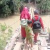Jembatan Gantung Rusak Parah, Warga Sinar Jawa Minta Pemkab Tanggamus Segera Bertindak