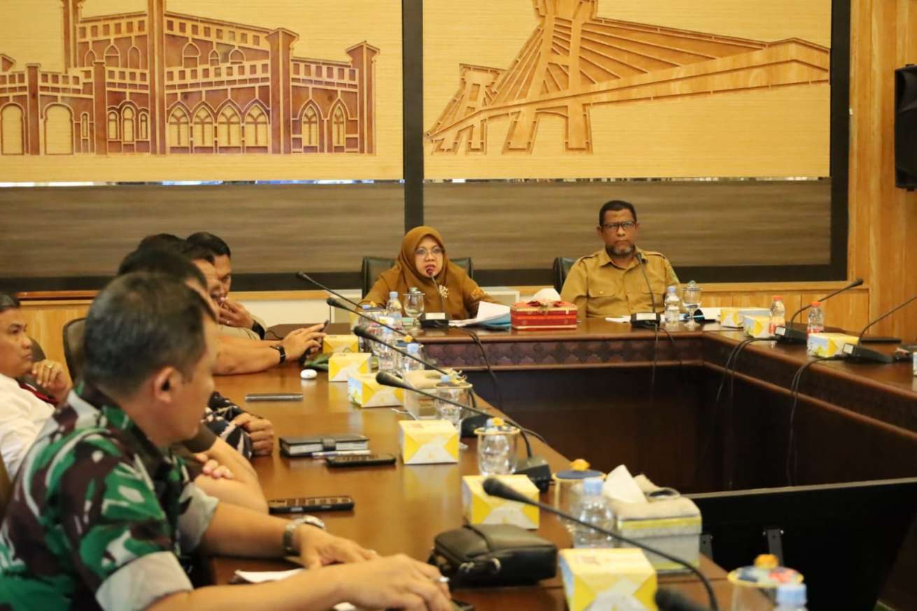 Warga Pelosok Siak Kesulitan BBM, Bupati Afni Perjuangkan Nasib Pelansir ke Pusat
