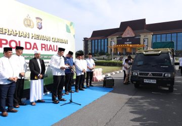 Momentum Iduladha 1447 H, Polda Riau Salurkan 195 Ekor Hewan Kurban hingga ke Pelosok Desa