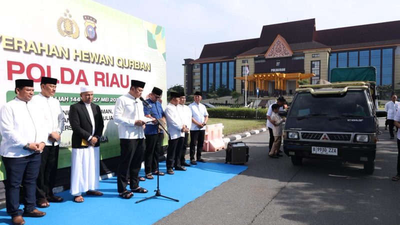 Momentum Iduladha 1447 H, Polda Riau Salurkan 195 Ekor Hewan Kurban hingga ke Pelosok Desa