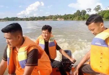 Melompat dari Tiang Jembatan Kuok, Remaja 13 Tahun Tenggelam Terseret Arus Sungai Kampar