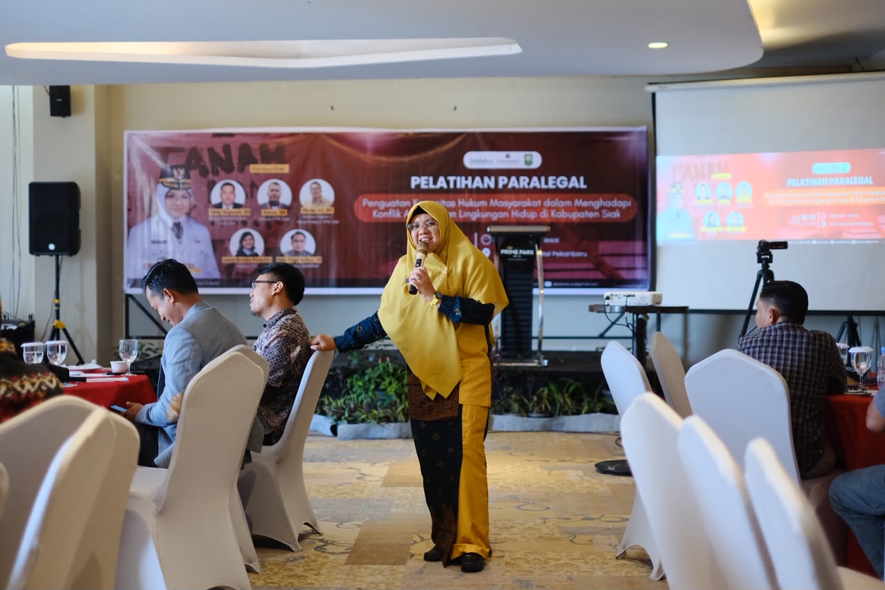 Gandeng Jikalahari, Pemkab Siak Latih Kapasitas Hukum 50 Penghulu Kampung Hadapi Konflik Lahan