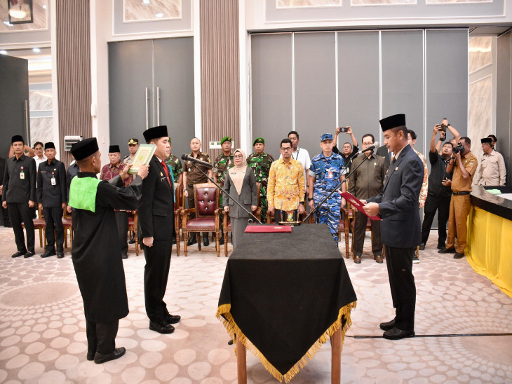 Resmi Dilantik Jadi Sekda Kampar, Ardi Mardiansyah Diminta Bupati Ahmad Yuzar Perkuat Birokrasi dan Pelayanan