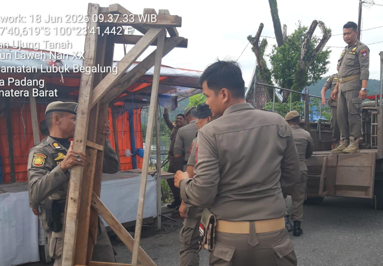 Gunakan Fasum Tanpa Izin, Lima Lapak PKL di Lubuk Begalung Diamankan Petugas