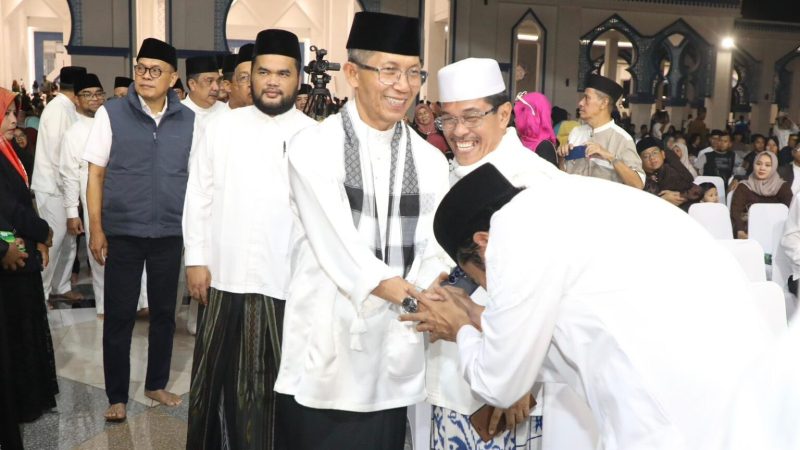Ribuan Jemaah Padati Tablig Akbar 1 Muharram 1448 H di Batam, Wali Kota Amsakar Achmad Bacakan Puisi Religius
