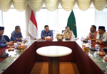 Lepas Kontingen Pesparawi Riau, SF Hariyanto Ingatkan Jaga Kekompakan dan Nama Baik Daerah