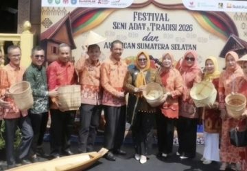 Promosikan Kuliner HKI, Plt Bupati Muara Enim Sajikan Sayur Bawak Gulai Semende di Festival Anjungan Sumsel 2026