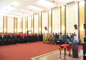 Bupati Kasmarni Lantik 215 Kepala Sekolah, Beri Peringatan Keras Soal Pungli dan Kecurangan PPDB