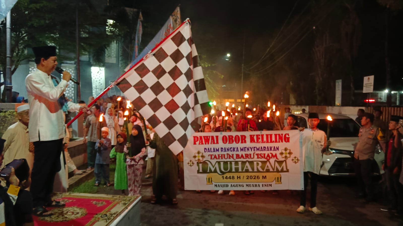 Lautan Cahaya di Bumi Serasan Sekundang, Ratusan Warga Muara Enim Gelar Pawai Obor Sambut 1 Muharram