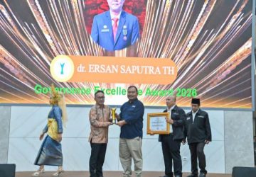 Dinilai Sukses Kelola Birokrasi, Sekda Bengkalis Terima Government Excellent Award di HUT JMSI