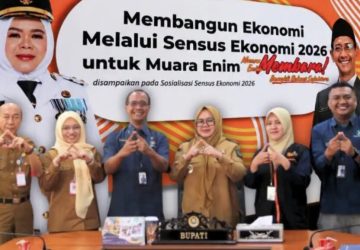 Didata Perdana, Plt Bupati Muara Enim Sumarni Resmi Terima Petugas Sensus Ekonomi 2026