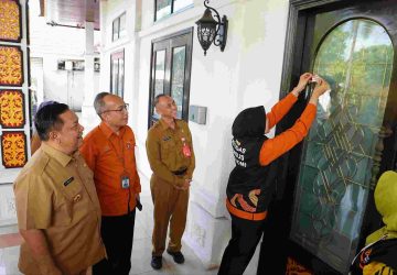 Tandai Dimulainya Pendataan, Plt Gubernur Riau Terima Kunjungan Perdana Tim Sensus BPS