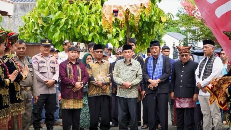 Wakil Wali Kota Padang Resmi Buka Festival Alek Nagari Nan XX Ke-III di Lubuk Begalung