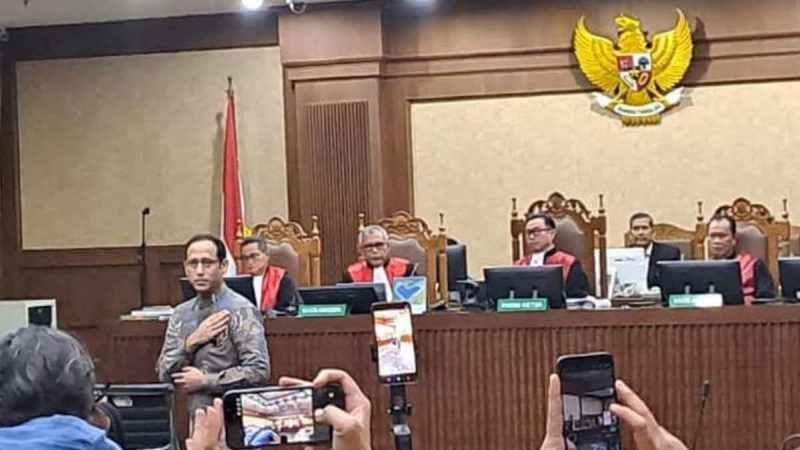 Majelis Hakim Tipikor Tinggalkan Ruang Sidang Usai Vonis Nadiem Makarim 10 Tahun Penjara