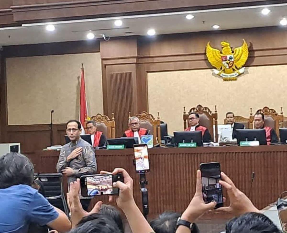 Majelis Hakim Tipikor Tinggalkan Ruang Sidang Usai Vonis Nadiem Makarim 10 Tahun Penjara