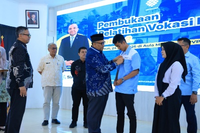 Buka PVN Batch 3 di BPVP Padang, Wamenaker Tegaskan Pentingnya Investasi SDM Siap Kerja