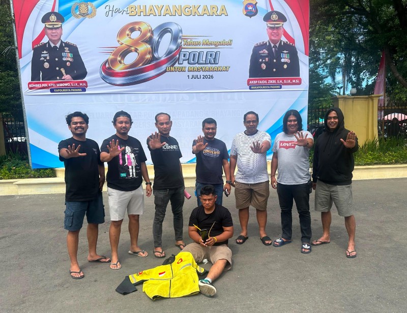 Pura-Pura Beli Mi Goreng, Buruh Harian Lepas di Padang Gasak Ponsel Pemilik Warung