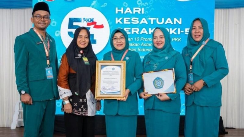 Terima Penghargaan dari Tri Tito Karnavian, Siti Sarifah Apresiasi Kerja Keras Kader PKK Siak