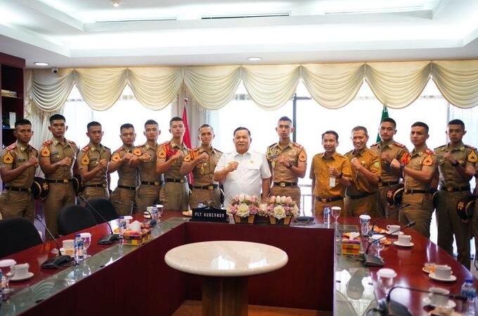 Terima Kunjungan Taruna Akmil, Plt Gubernur Riau: Manfaatkan Pendidikan untuk Bentuk Karakter Pemimpin