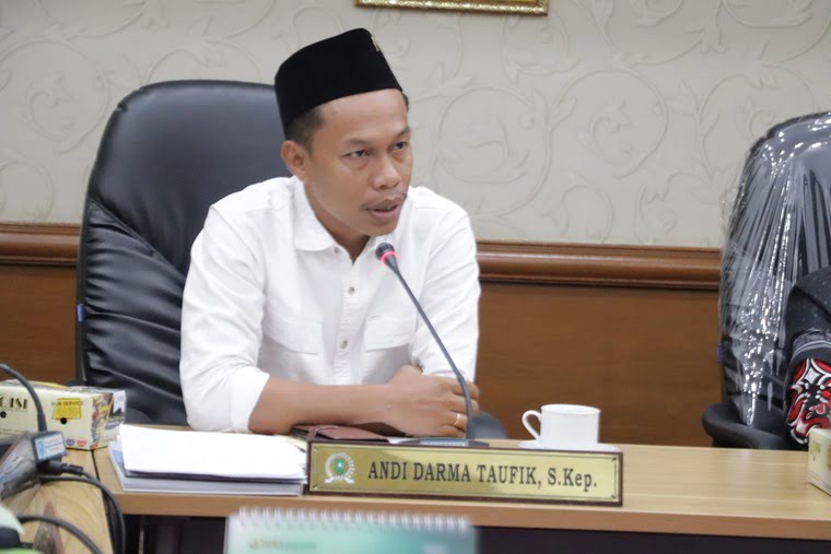 Soroti Pelanggaran ODOL, Andi Darma Taufik Minta Plt Gubernur Riau Selamatkan Jalan Kuala Cinaku