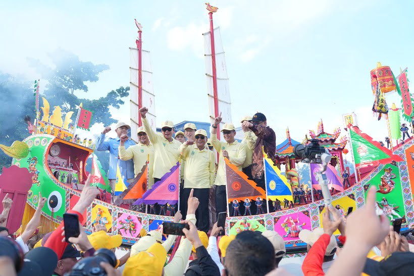 Meriahkan Bakar Tongkang 2026, Bupati H. Bistamam Resmikan Bazar Festival Ekraf Pesona Boapi