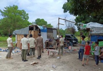 Tertibkan Kawasan Stadion Utama Riau, Satpol PP Pekanbaru Bongkar 70 Lapak Liar