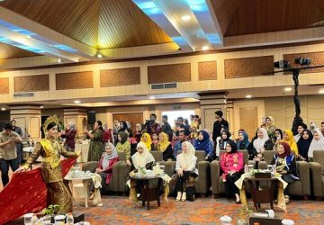 Siap Mendunia, Dekranasda Pekanbaru Jadikan Batik Sawit Bedelau Cenderamata Ajang IMT-GT 2026