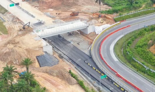 Ada Proyek Overpass, Jalur Keluar Pintu Tol Pekanbaru Dialihkan Mulai Hari Ini