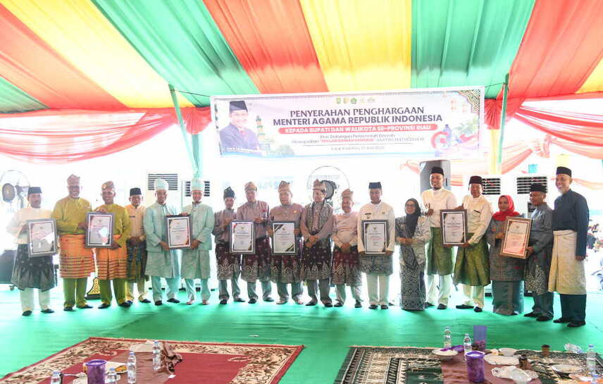 Komitmen Optimalkan Fungsi Masjid, Pemkab Bengkalis Raih Penghargaan Kemenag RI di Ajang MTQ Riau