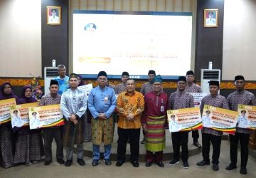 Wujud Apresiasi Dedikasi dan Integritas, Plt Gubernur Riau Lepas 11 Jamaah Umrah Berprestasi