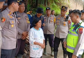 Kapolresta Padang Tinjau Banjir Nanggalo, Pastikan Respons Cepat Polresta dan Dirikan Posko Siaga