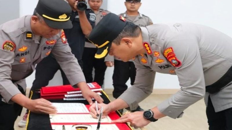 Dua Kasat dan Empat Kapolsek di Polresta Barelang Resmi Berganti