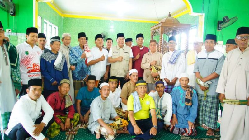 Perdana ke Tanjung Agung Timur, Bupati Muba Toha Tohet Serap Aspirasi Warga Usai Salat Jumat