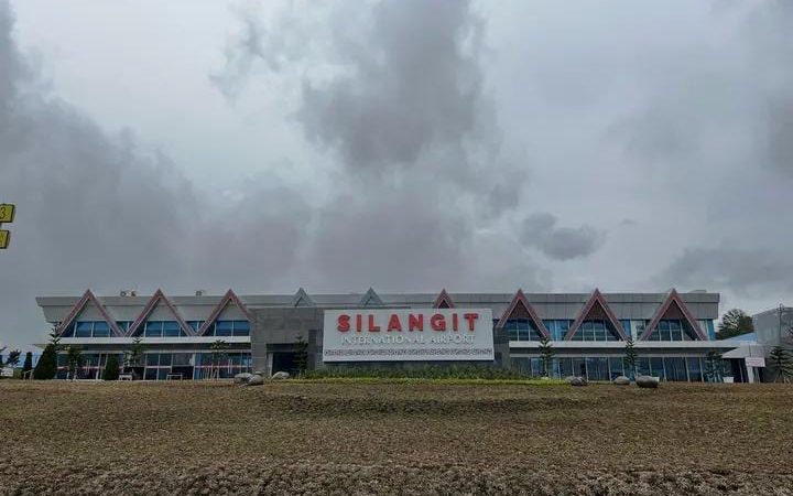 Bandara Silangit Terdampak Erupsi Anak Krakatau, 8 Penerbangan Batal