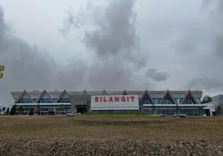 Bandara Silangit Terdampak Erupsi Anak Krakatau, 8 Penerbangan Batal