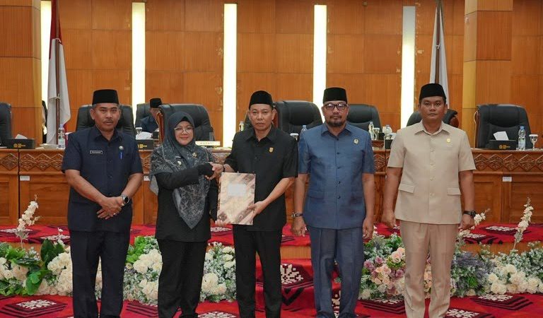 Sampaikan RAPBD-P 2026, Bupati Siak Afni Zulkifli Efisiensikan Belanja Daerah Sebesar 5,68 Persen