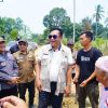 Bupati Muba HM Toha Tohet Dicegat Warga, Langsung Tindak Lanjuti Laporan Pencurian Kabel PLN