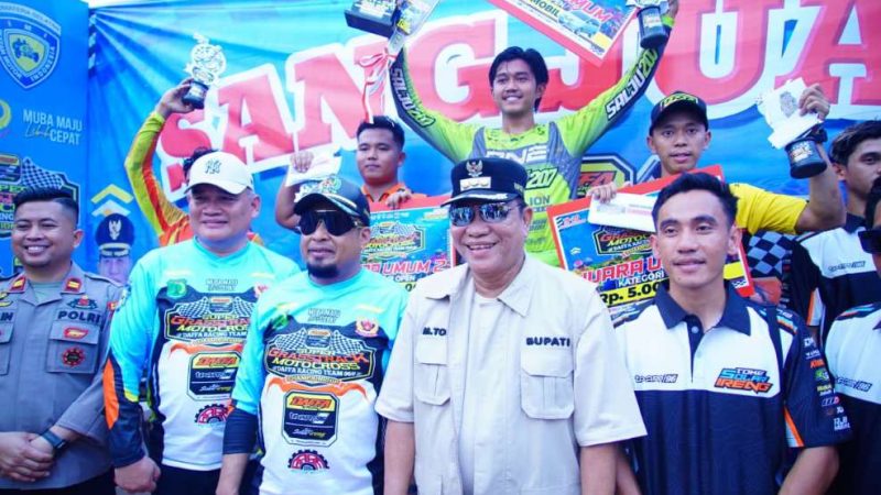Bupati Toha Tutup Grasstrack & Motocross 2026: Ribuan Penonton Padati Sirkuit KM 113 Sungai Lilin