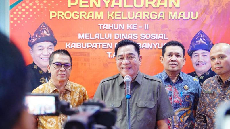 Senyum 3.790 Keluarga Warnai Penyaluran Program Keluarga Maju Tahap II di Muba
