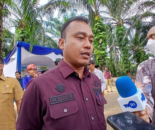 Tinjau Proyek Pelebaran Jalan, Kadis DLHK Pekanbaru Reza Minta Bibit Pohon Pada Pemprov Riau