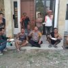 Bhabinkamtibmas Banyaran Gelar Jumat Berkah, Sapa Pekerja Bangunan di Pasar Ambacang