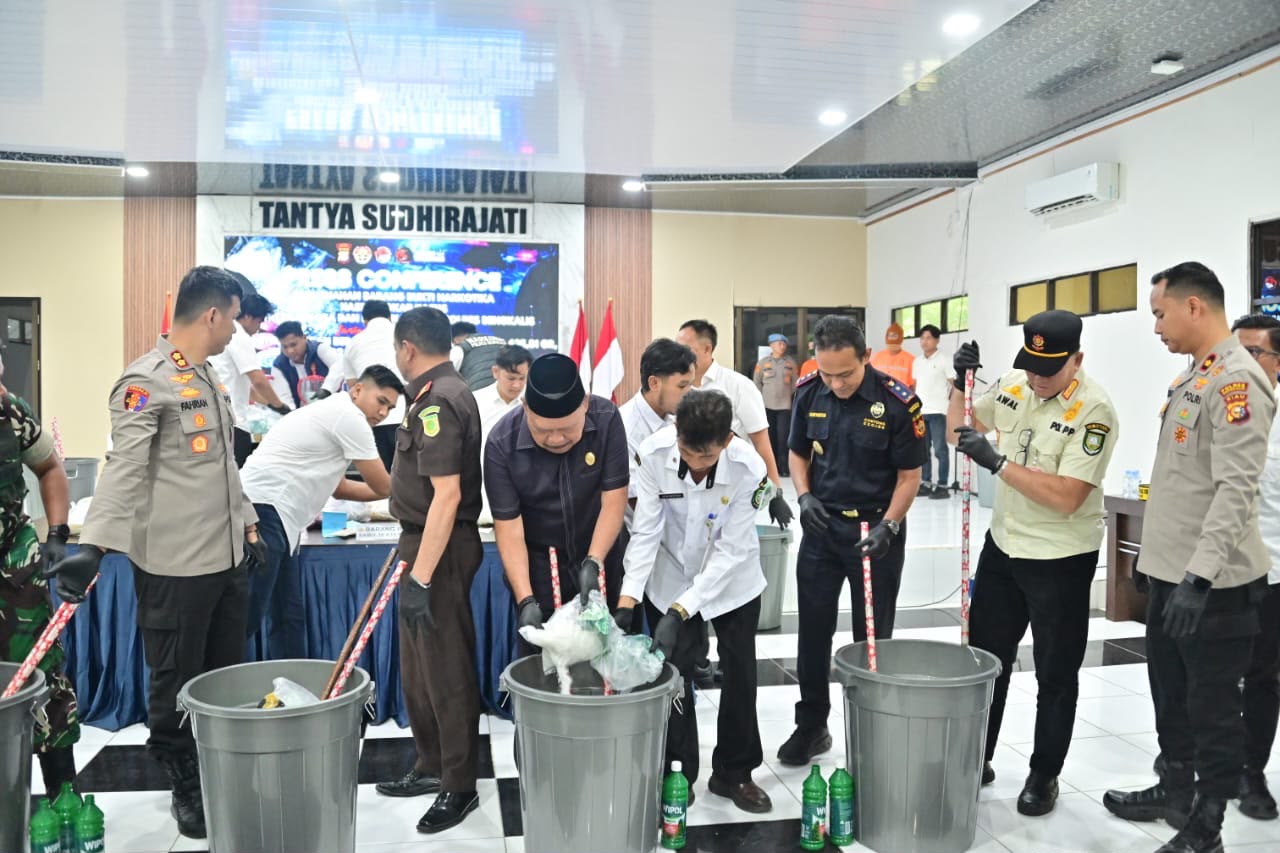 Polres Bengkalis Musnahkan 30,6 Kg Sabu dan 122 Ribu Pil Ekstasi, Ungkap Jaringan Narkotika Internasional