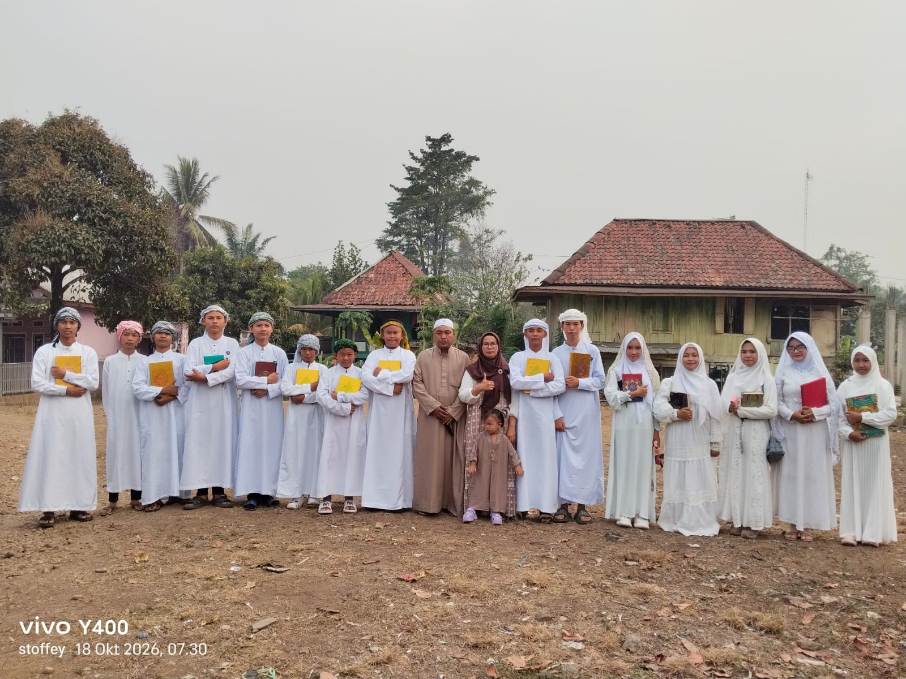 Wisuda dan Khatam Al-Qur'an TPA Al-Ikhlas Desa Karang Raja Muara Enim