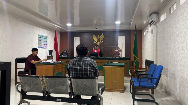 Korban Pengeroyokan Dilaporkan Balik, PN Bengkalis Nyatakan Rudi Saputra Tidak Bersalah