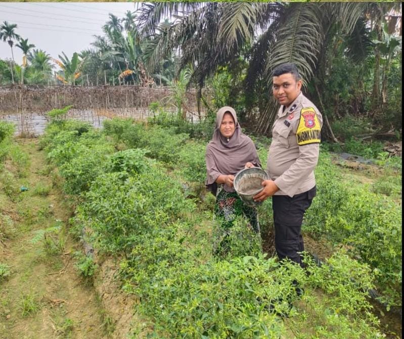 Polsek Rengat Barat Bersama Bhabin kabtibmas Monitoring 5 Desa Dukung Program Astacita Presiden