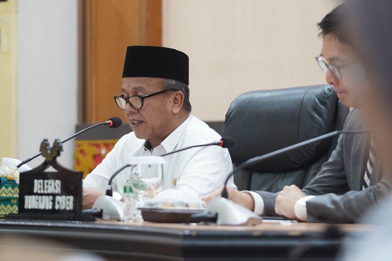 Genjot Hilirisasi Komoditas, Pemprov Riau Jajaki Kerja Sama dengan Hong Kong Cyberport